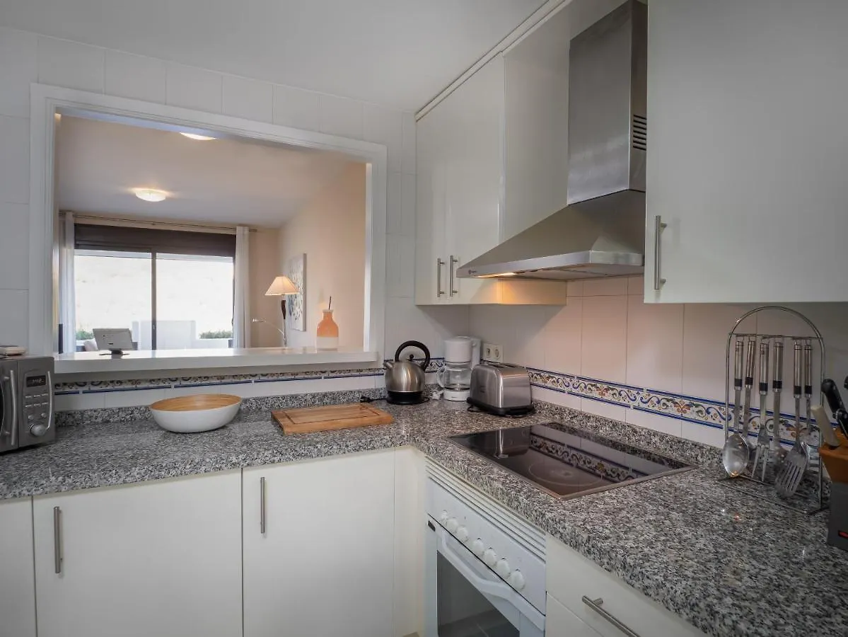 2147-Beautiful 2 Bedrooms With Sea View Manilva Apartment
